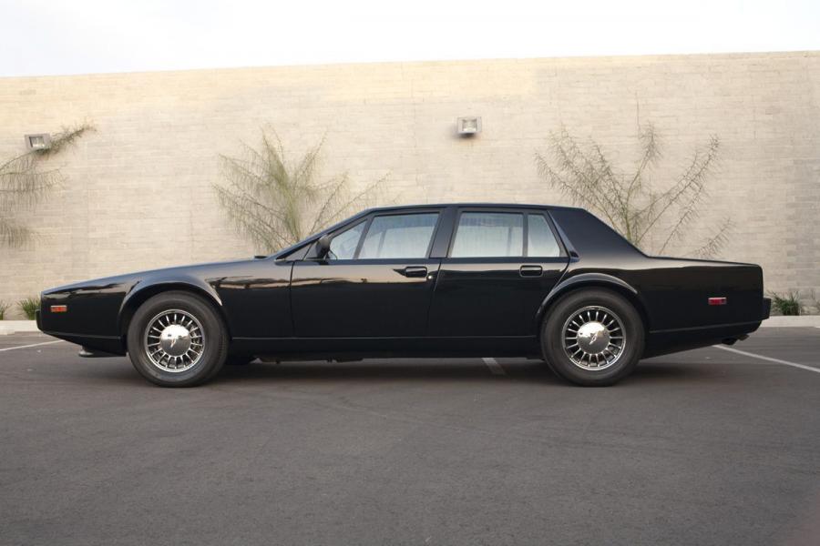  Aston Martin Lagonda 1987 года  (WW) (фото 2 из 3)
